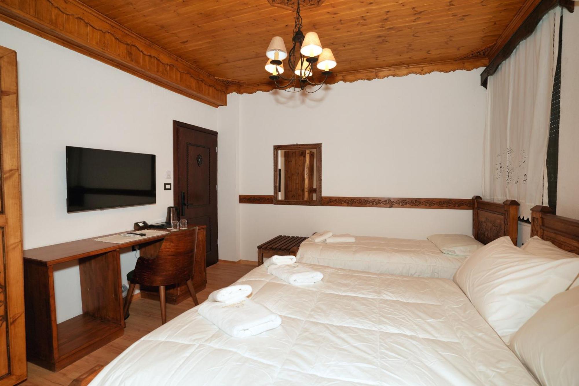 City Street Hotel Gjirokastër Exteriér fotografie