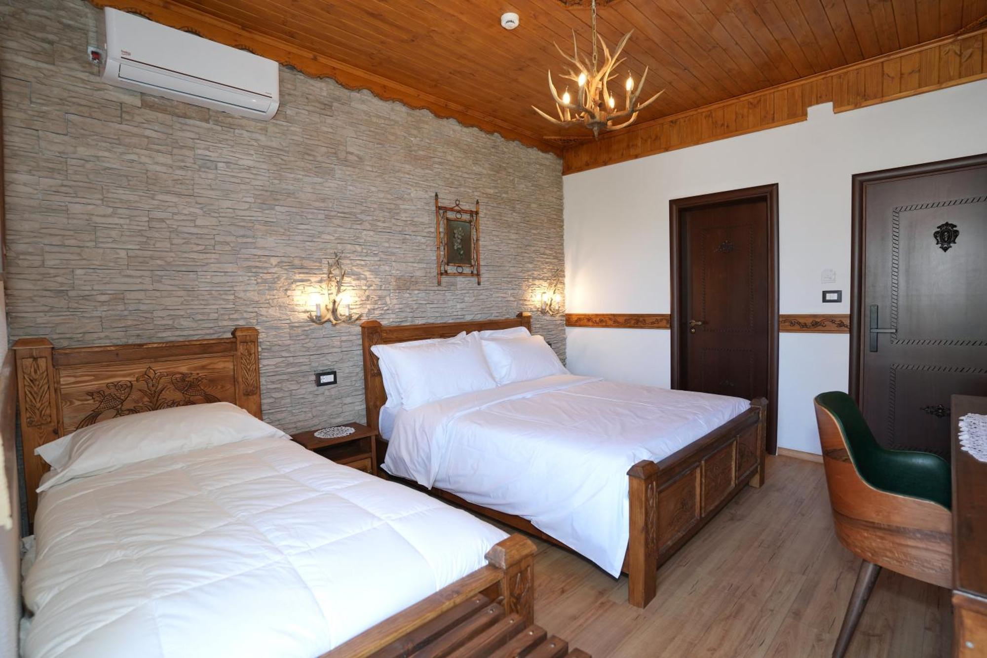 City Street Hotel Gjirokastër Exteriér fotografie
