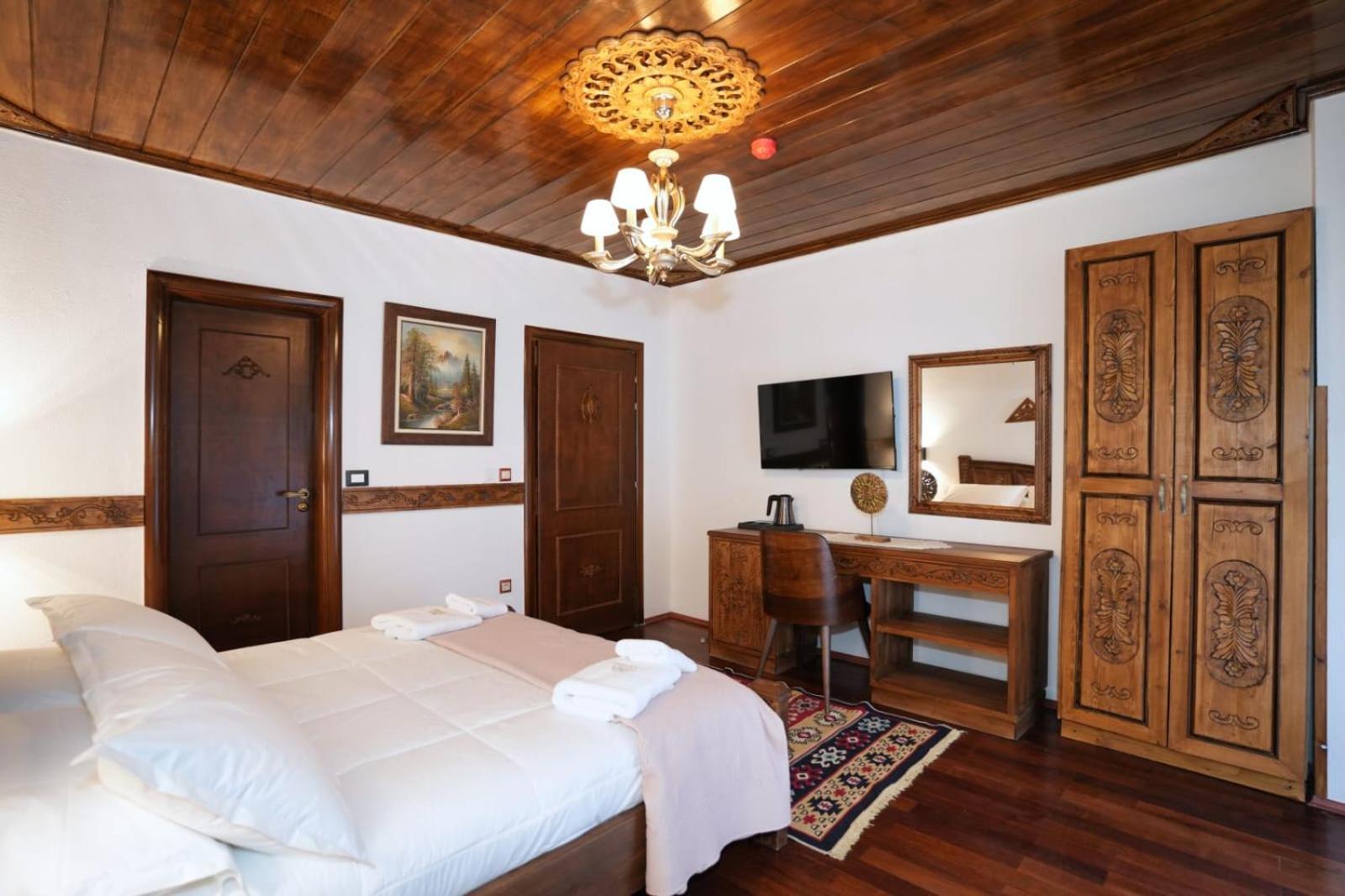 City Street Hotel Gjirokastër Exteriér fotografie